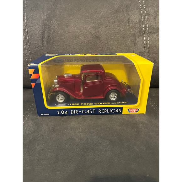 1932 Ford Coupe 1:24 scale diecast replica-NIB - Picture 1 of 5